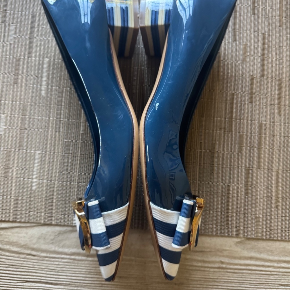 Ferragamo square 1.25 inch heel - Picture 3 of 10